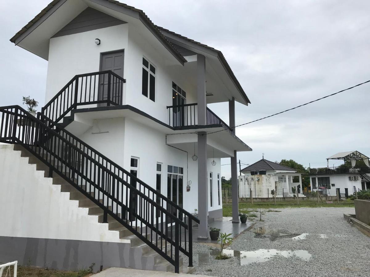 Rumah Sawah Homestay Pasir Puteh Eksteriør bilde
